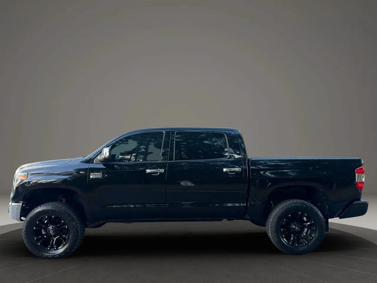 Used 2016 Toyota Tundra 1794 Edition AWD/4WD image 7