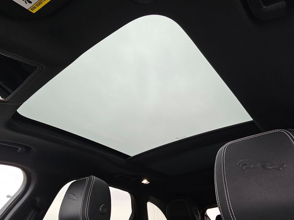 Used 2024 Jaguar F-PACE R-Dynamic S image 24