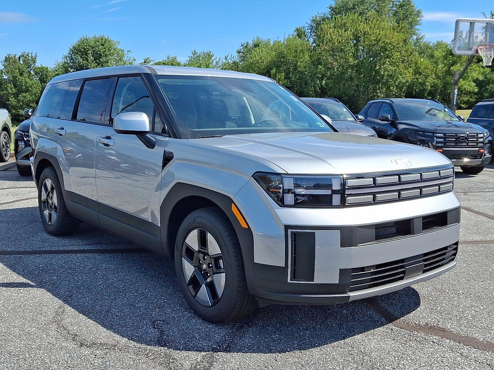 New 2026 Hyundai Santa Fe SE image 2