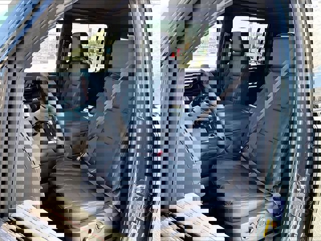 New 2026 Chevrolet Suburban RST image 9