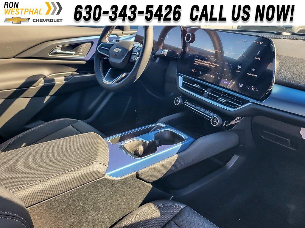 New 2026 Chevrolet Equinox EV LT image 18