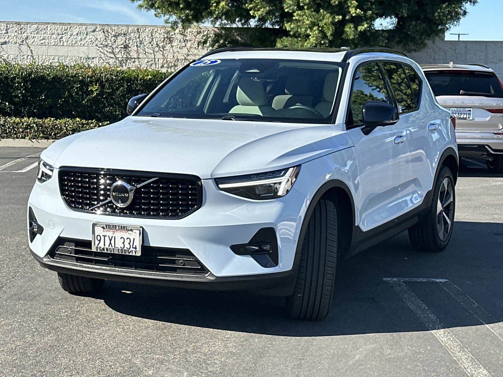 Certified 2026 Volvo XC40 B5 Plus w/ Protection Package Premier image 8