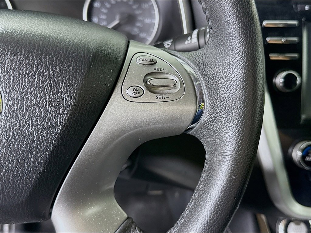 Used 2017 Nissan Murano SV image 21