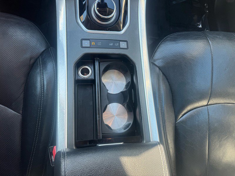 Used 2017 Land Rover Range Rover Evoque SE image 18