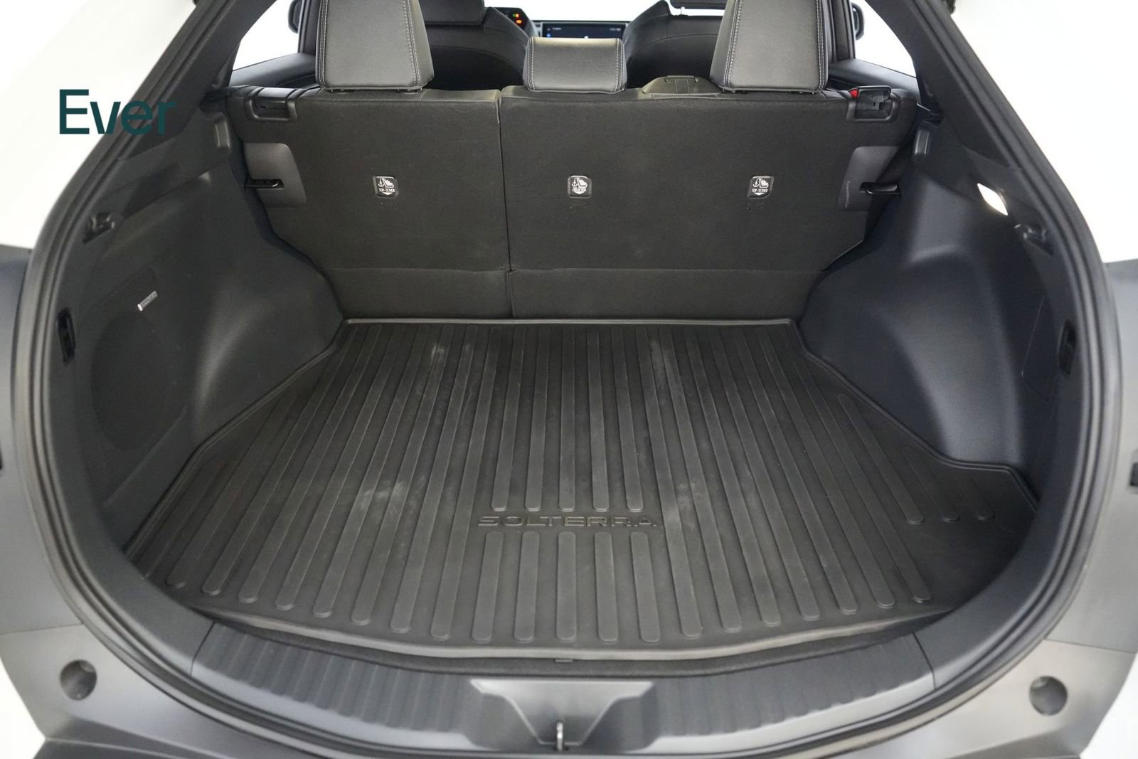 Used 2024 Subaru Solterra Touring w/ Touring Package image 8