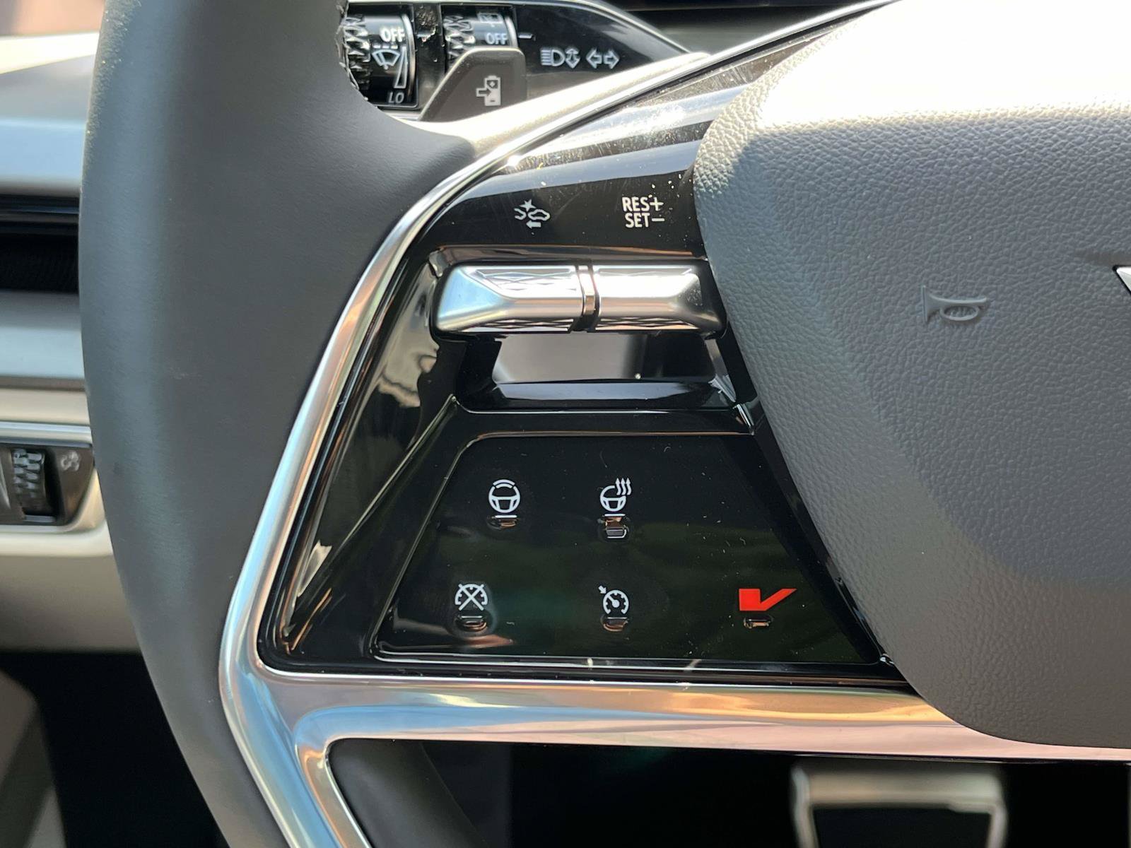 New 2027 Cadillac Vistiq Sport AWD/4WD image 24