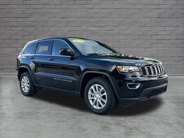 Certified 2022 Jeep Grand Cherokee Laredo E RWD image 4