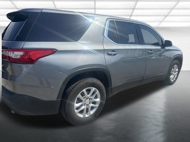 Certified 2021 Chevrolet Traverse LS w/ LPO, Floor Liner Package FWD image 3