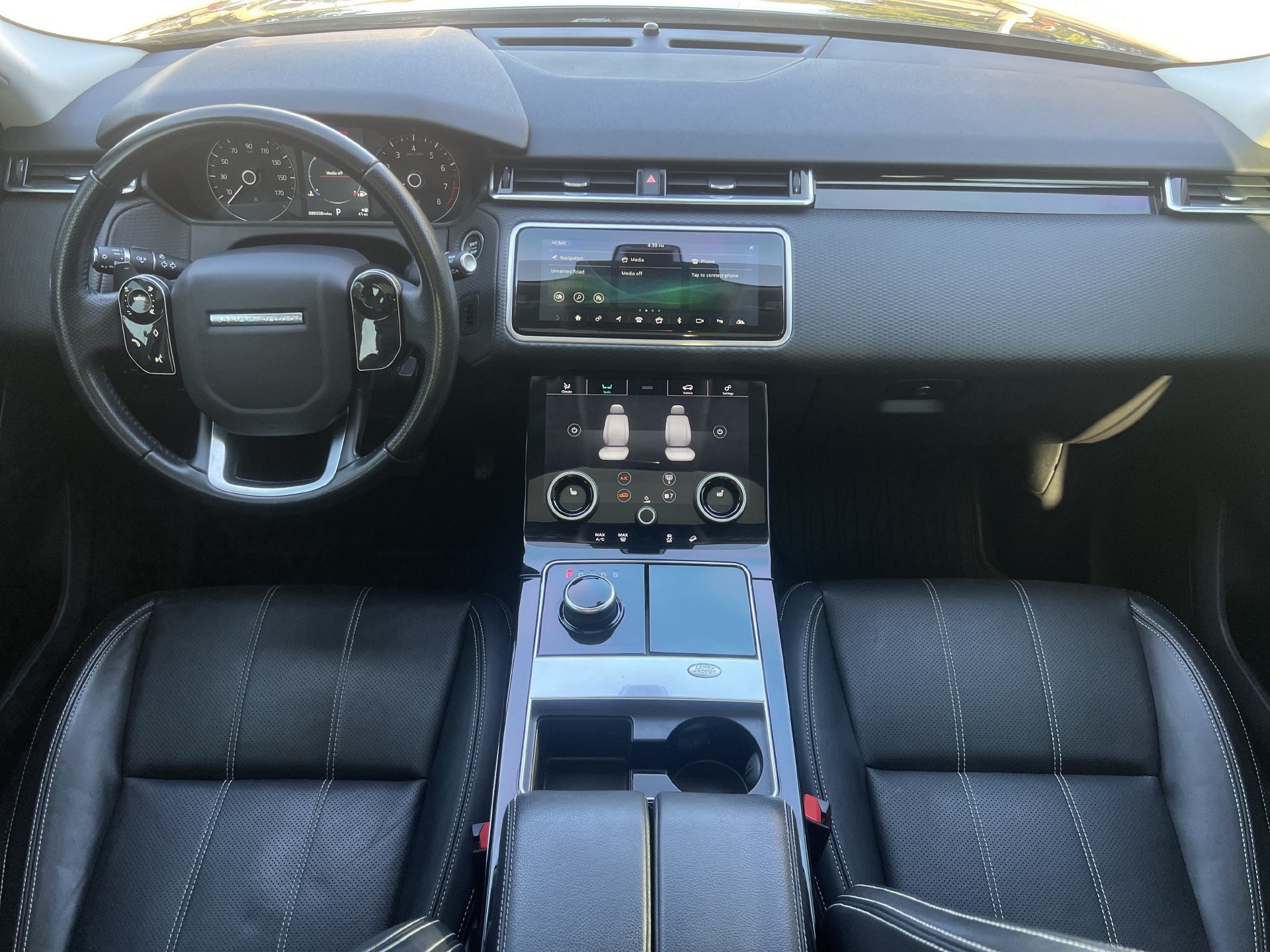 Used 2019 Land Rover Range Rover Velar S AWD/4WD image 2