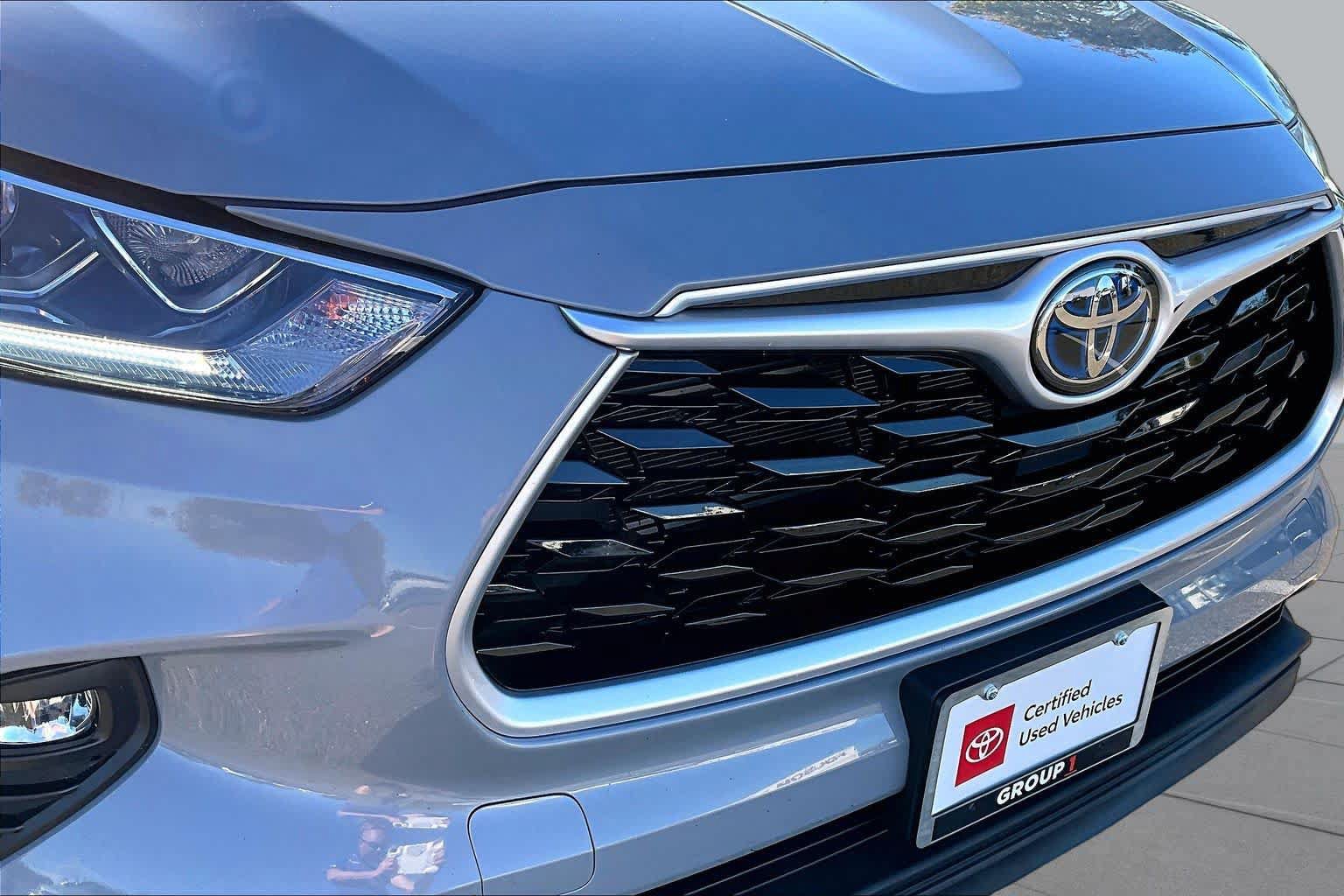 Certified 2022 Toyota Highlander Bronze Edition AWD/4WD image 29