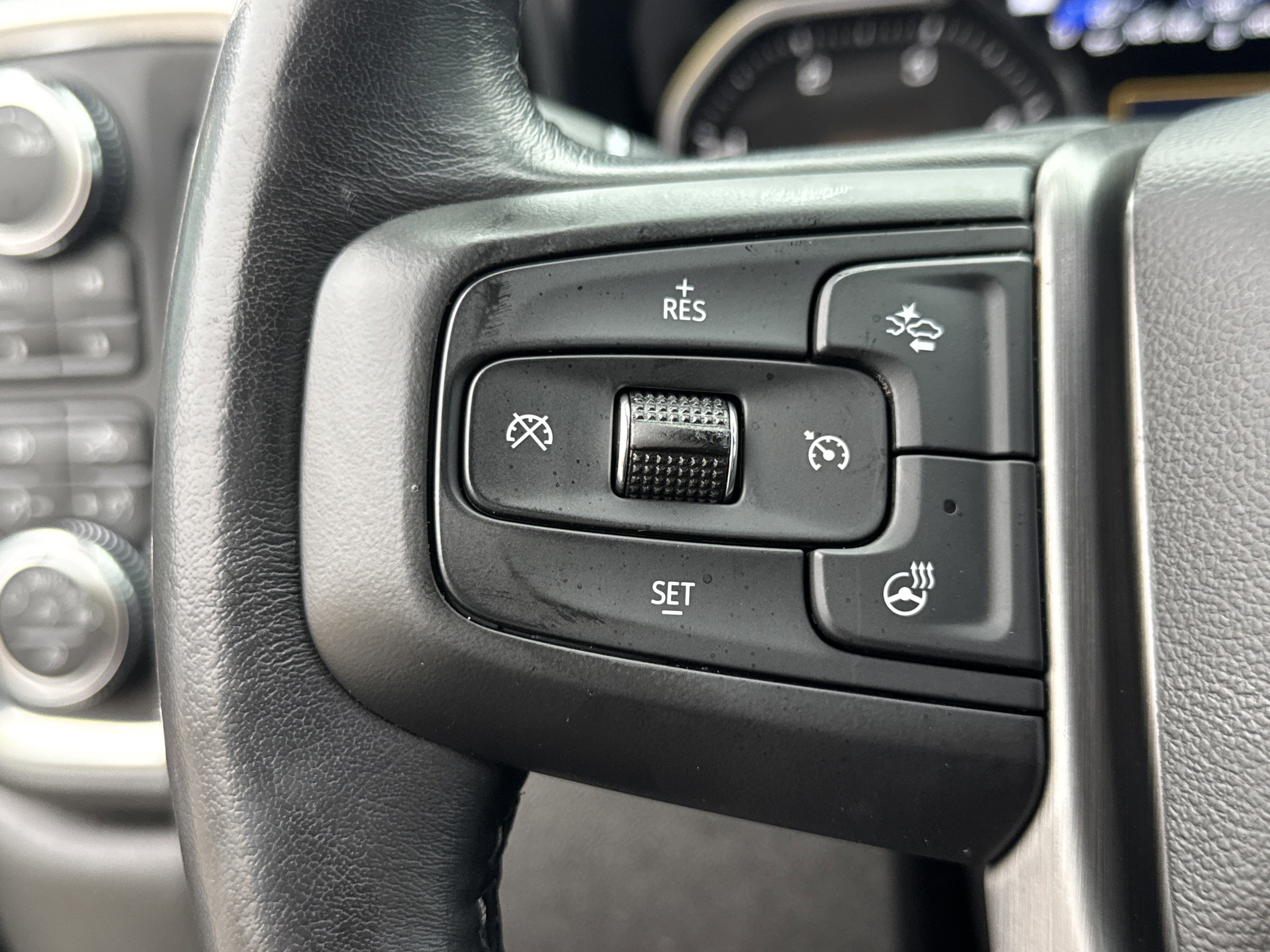 Used 2023 GMC Sierra 3500 Denali w/ Denali Ultimate Package image 20