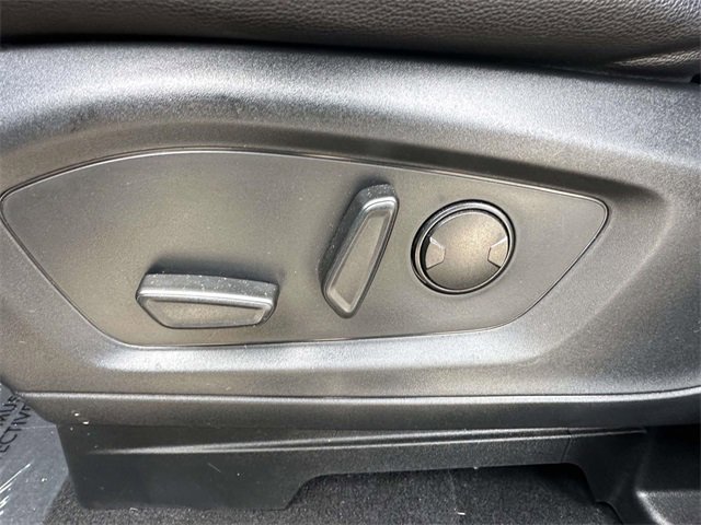 Used 2021 Ford Explorer XLT w/ Equipment Group 202A image 22