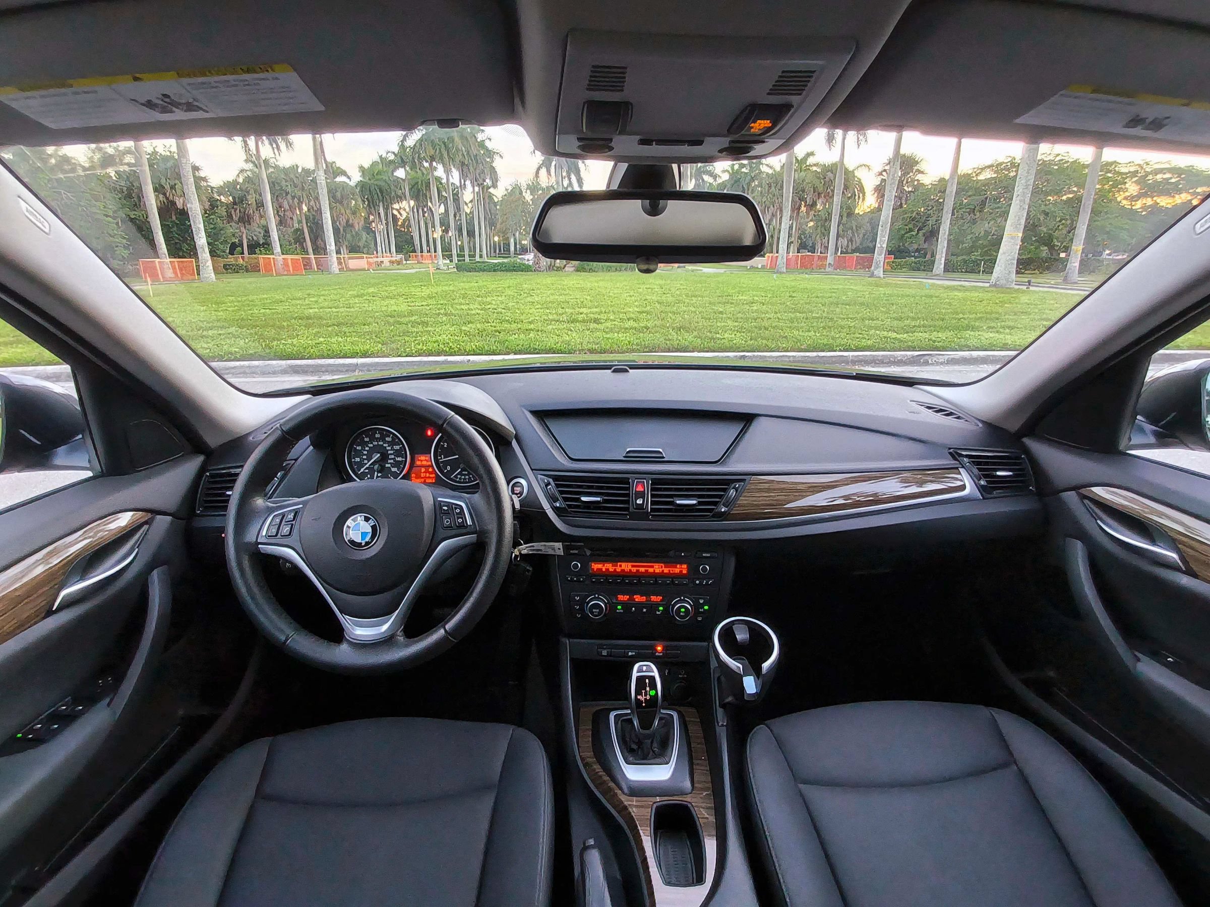 Used 2015 BMW X1 sDrive28i RWD image 8