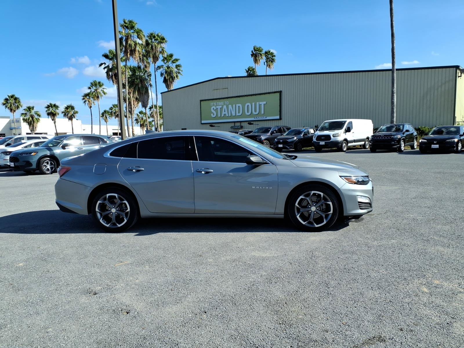 Used 2023 Chevrolet Malibu LT FWD image 9
