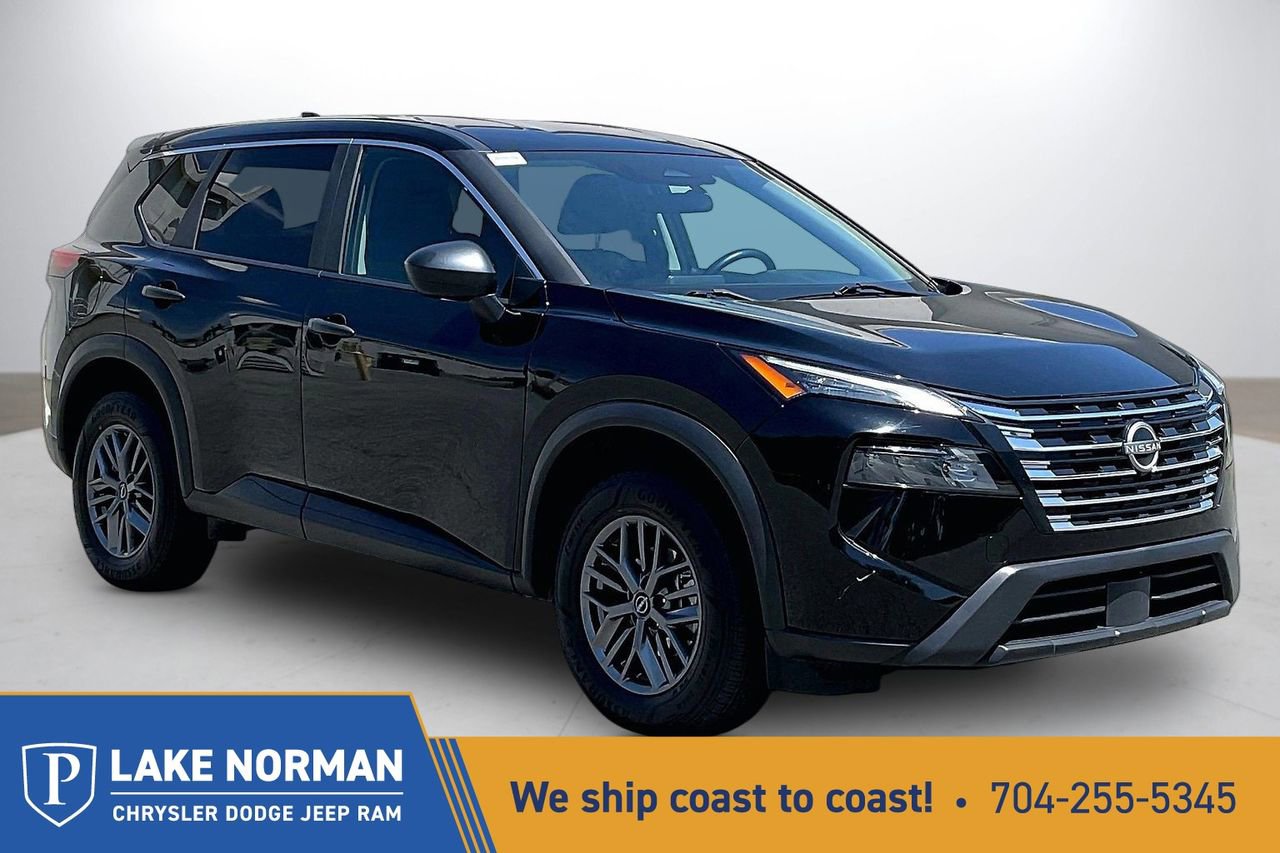 Used 2024 Nissan Rogue S FWD image 1