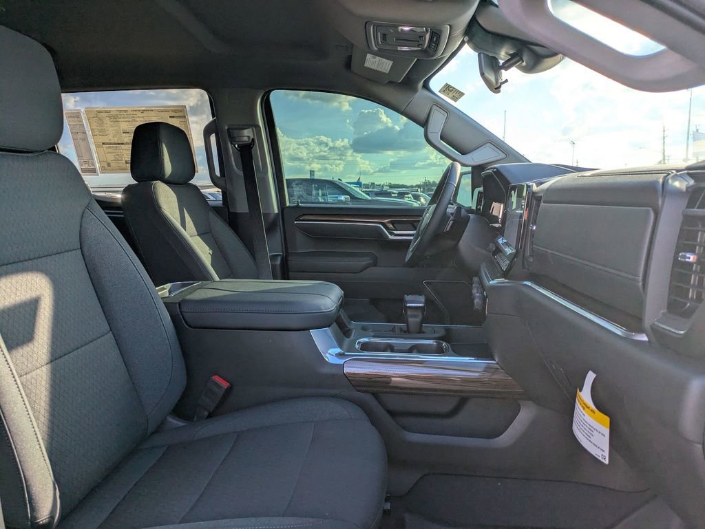 New 2025 Chevrolet Silverado 1500 LT w/ Safety Package image 33
