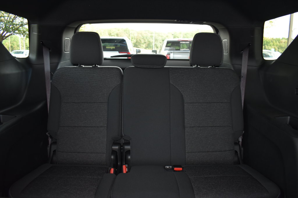Used 2025 Chevrolet Traverse LT AWD/4WD image 16
