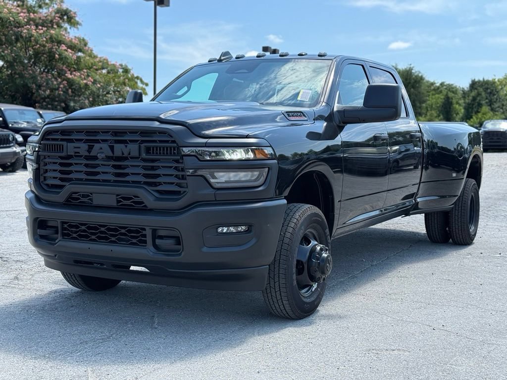 New 2026 RAM 3500 Tradesman AWD/4WD image 25