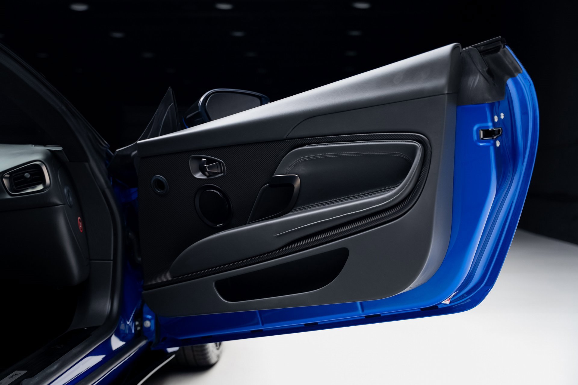 Used 2020 Aston Martin DB11 AMR image 61