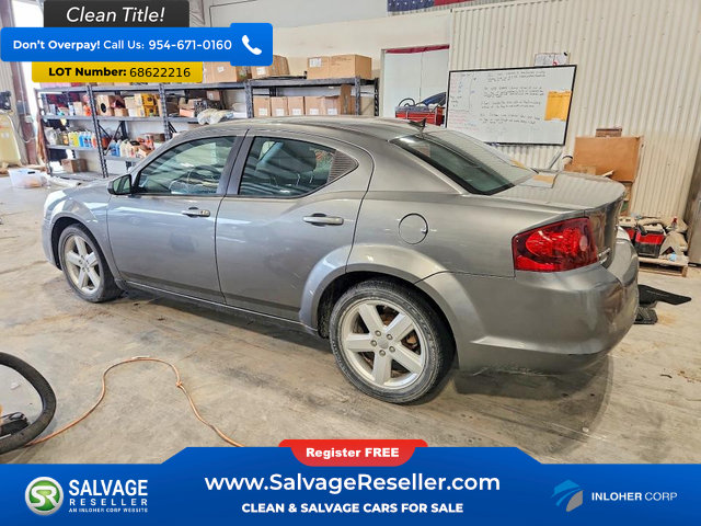 Used 2013 Dodge Avenger SE FWD image 3