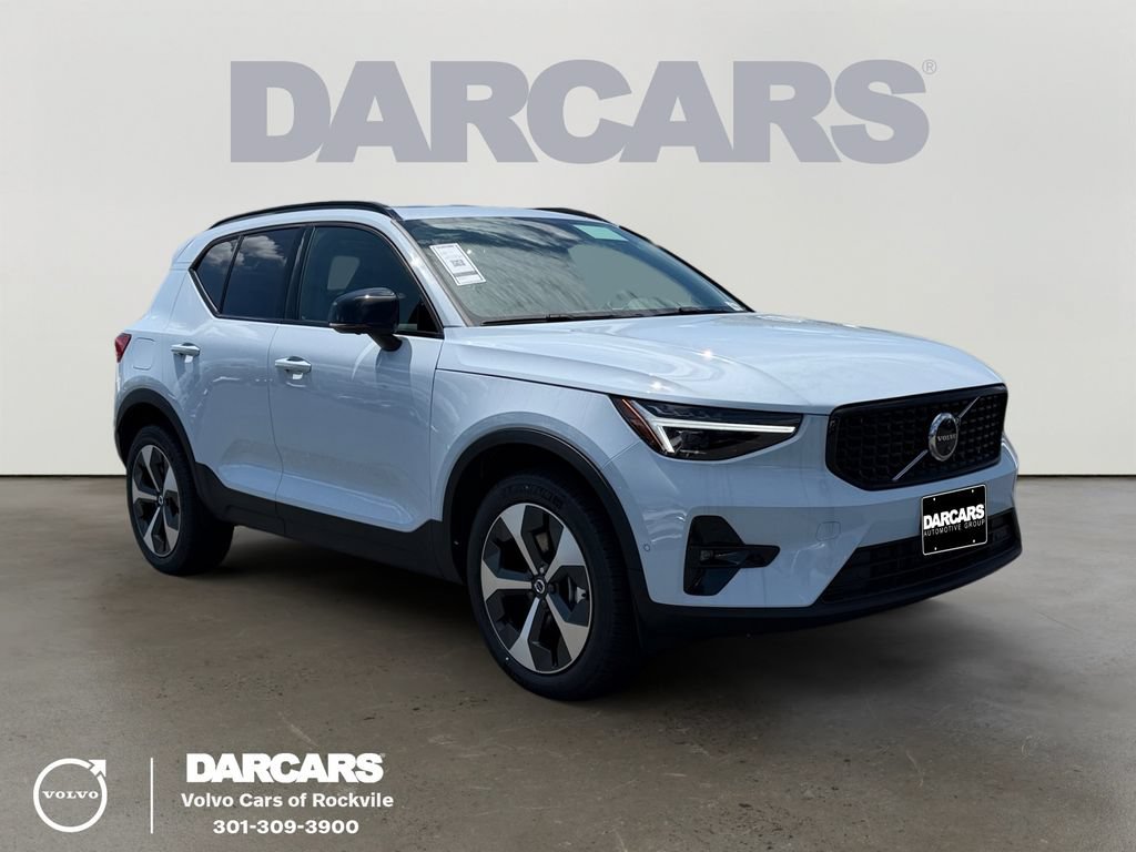 New 2026 Volvo XC40 B5 Plus w/ Climate Package AWD/4WD image 1