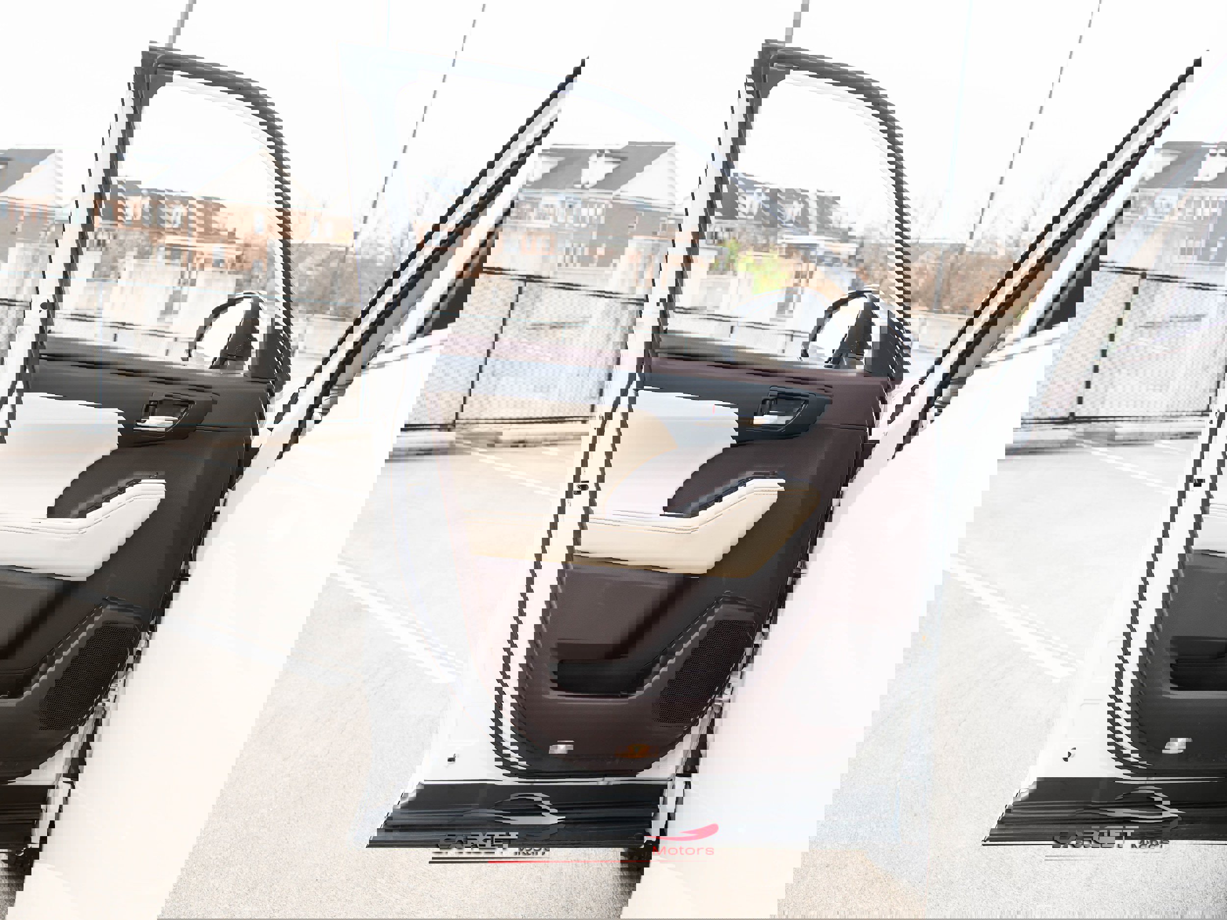 Used 2021 Toyota Highlander XLE image 43