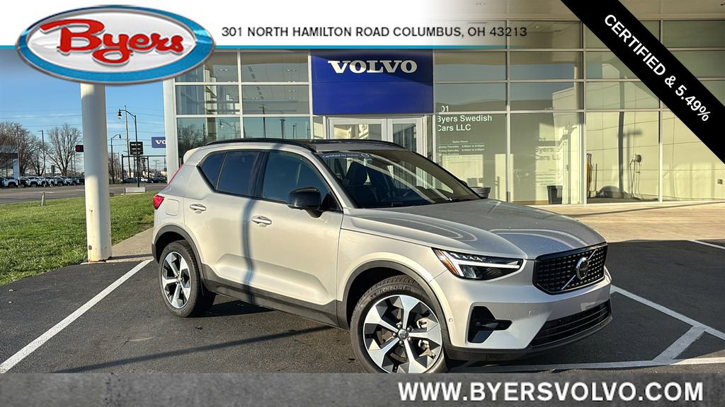 Used 2025 Volvo XC40 B5 Plus