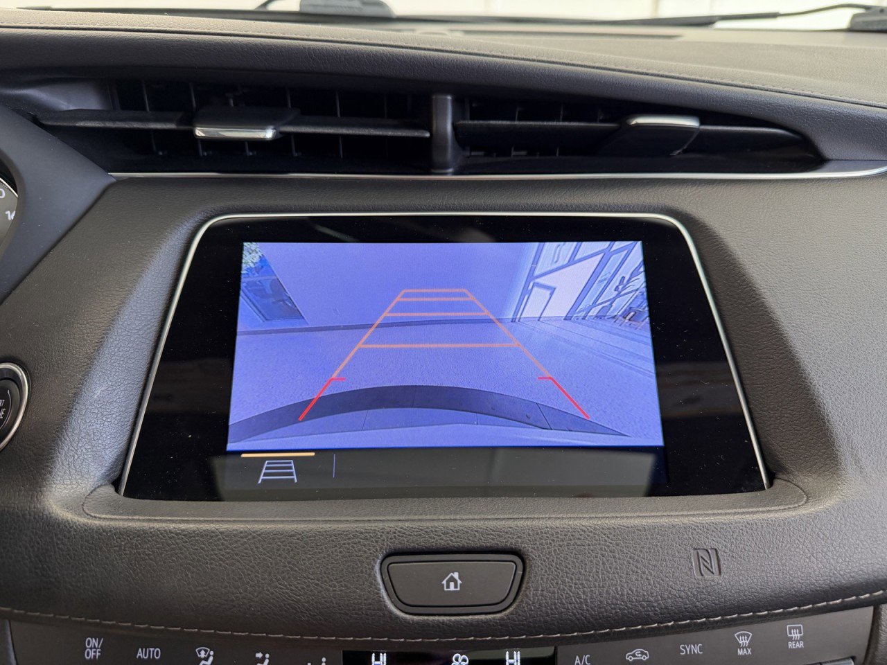 Used 2019 Cadillac XT4 Premium Luxury image 24