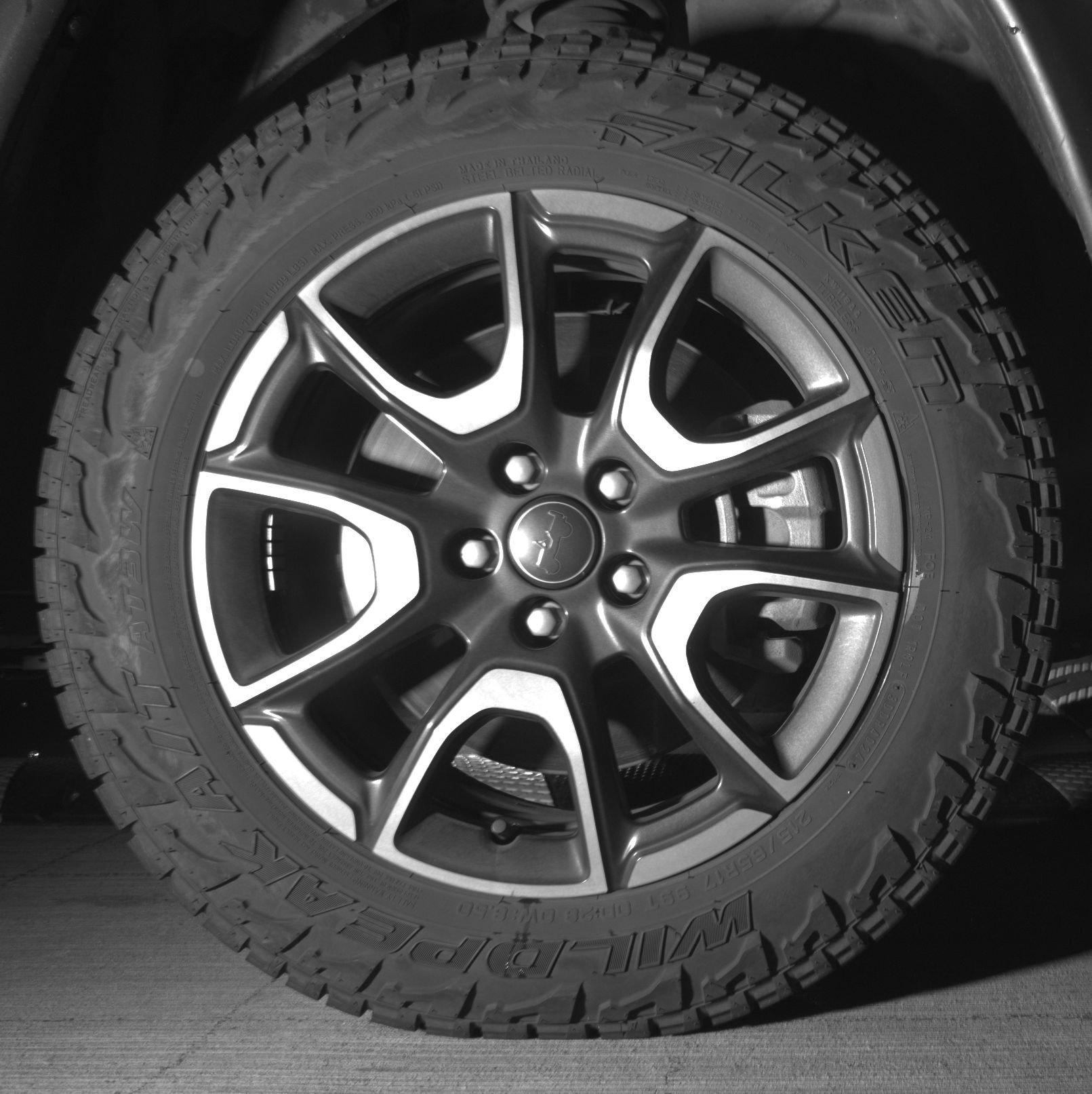 Used 2025 Jeep Compass Trailhawk image 13