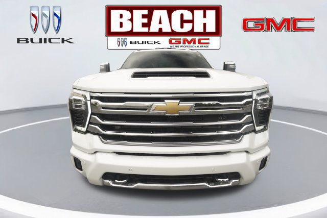 Used 2024 Chevrolet Silverado 2500 High Country w/ Technology Package AWD/4WD image 8