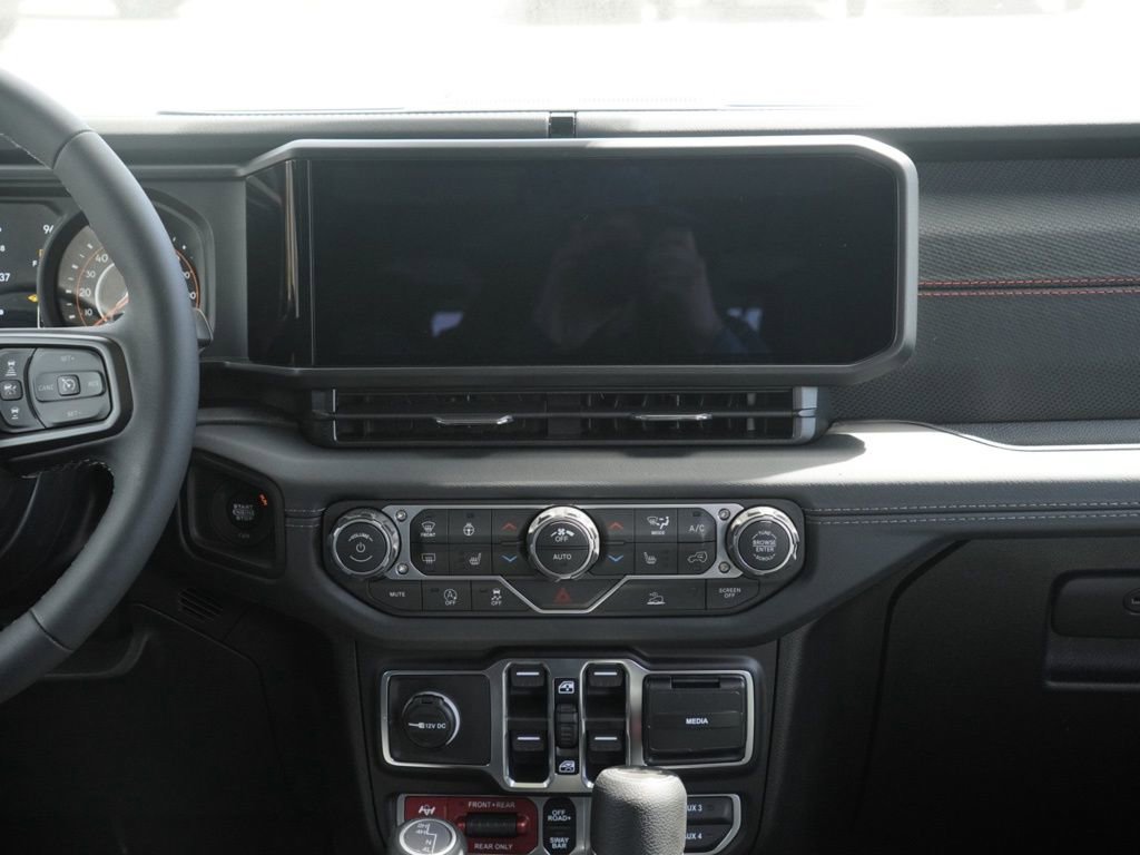 New 2026 Jeep Wrangler Unlimited Rubicon AWD/4WD image 26