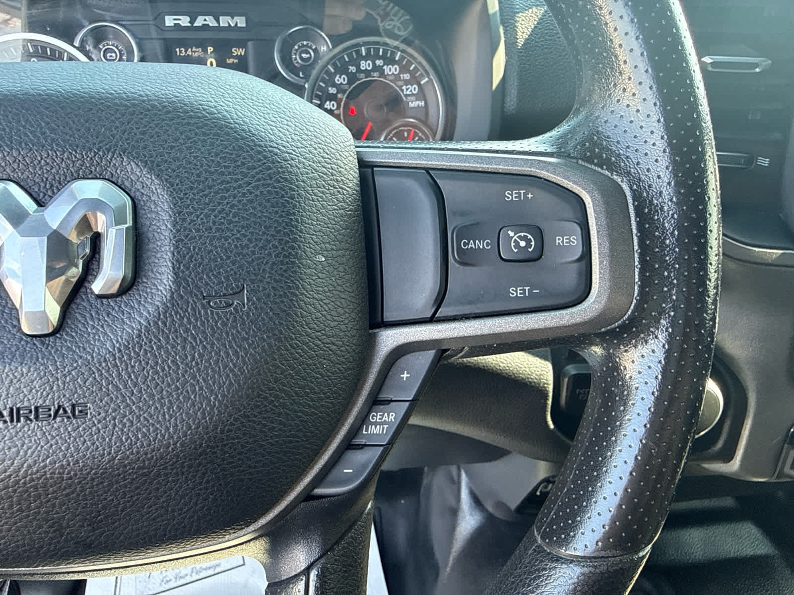 Used 2023 RAM 2500 Tradesman w/ Chrome Appearance Group AWD/4WD image 19