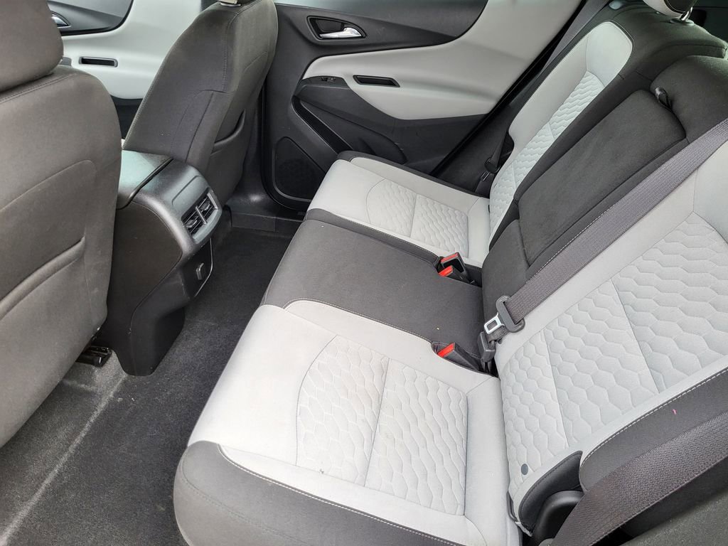 Used 2018 Chevrolet Equinox LS image 18