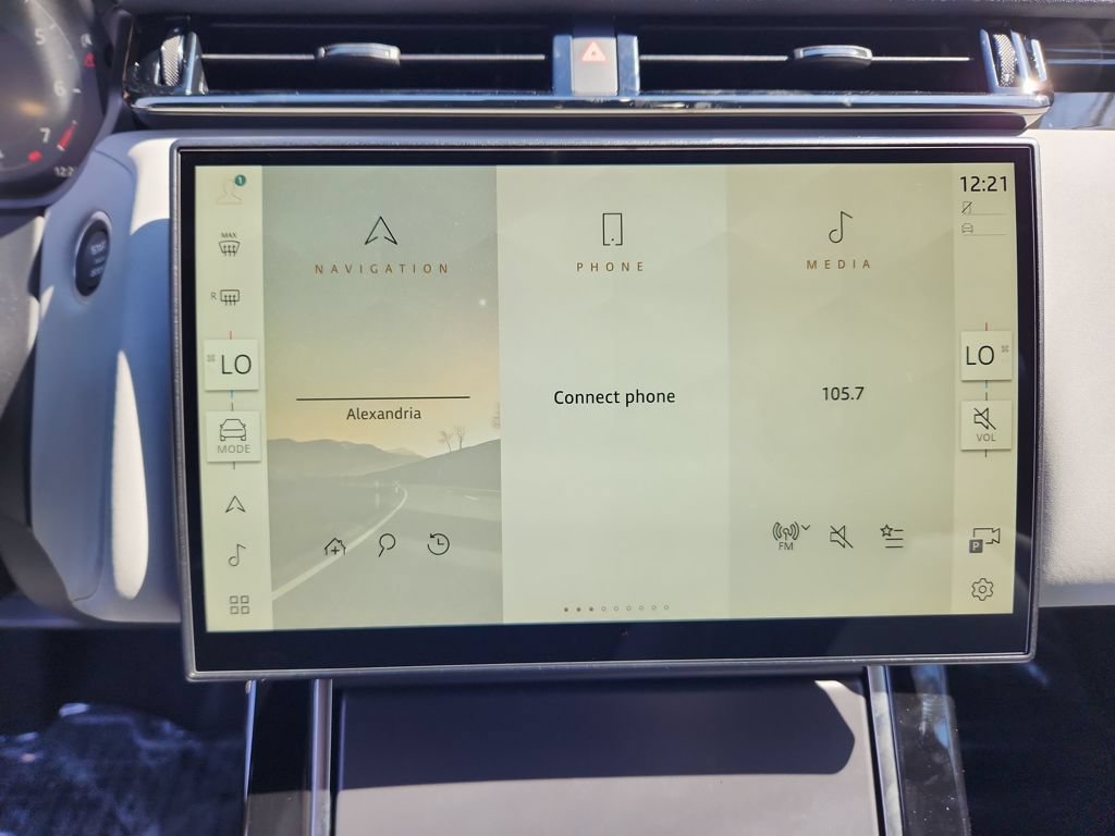 New 2026 Land Rover Range Rover Velar S AWD/4WD image 17
