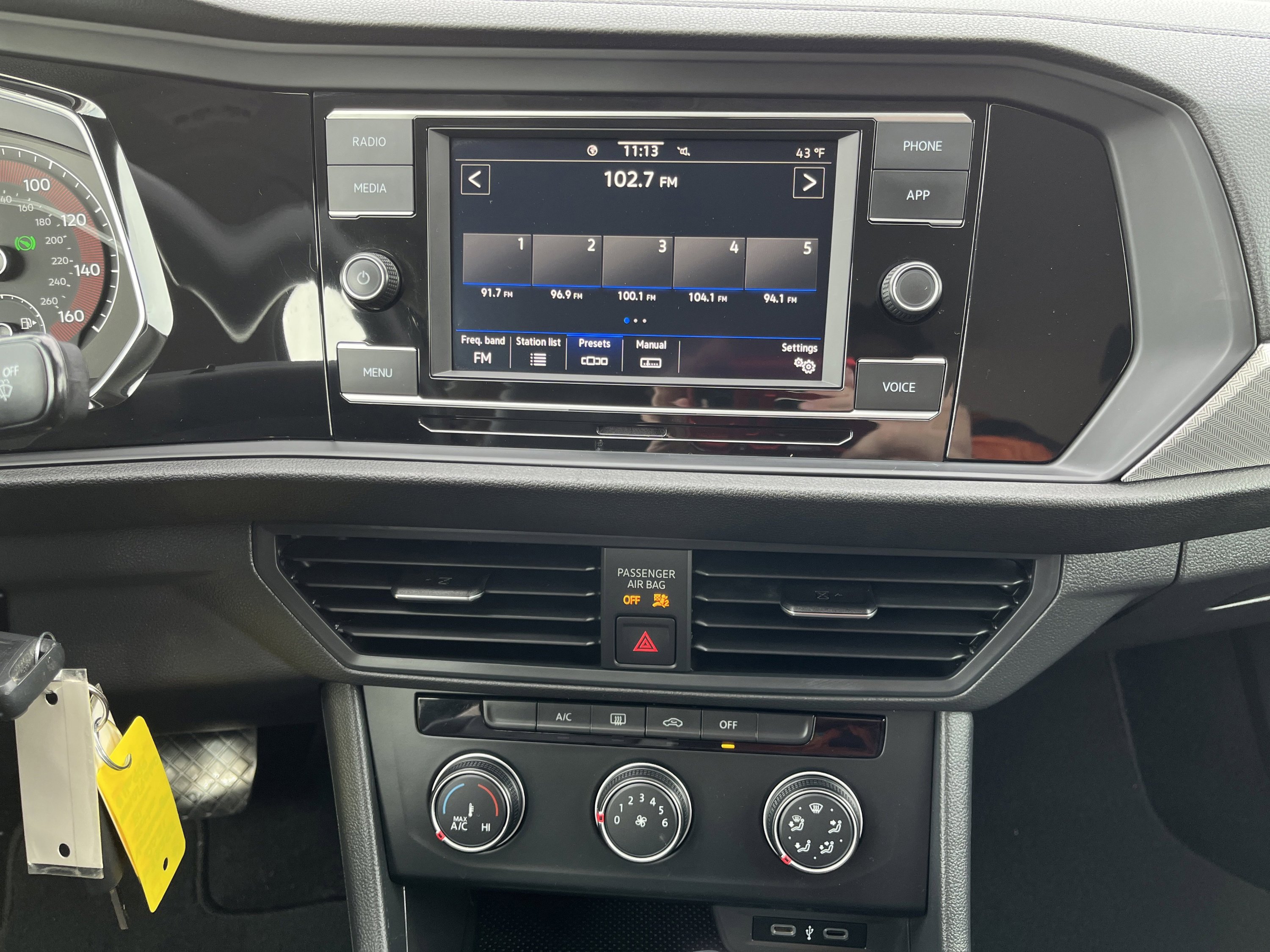 Used 2021 Volkswagen Jetta S w/ Driver Assistance Package image 26