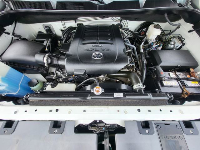 Used 2019 Toyota Tundra SR5 w/ TRD Off Road Package AWD/4WD image 11
