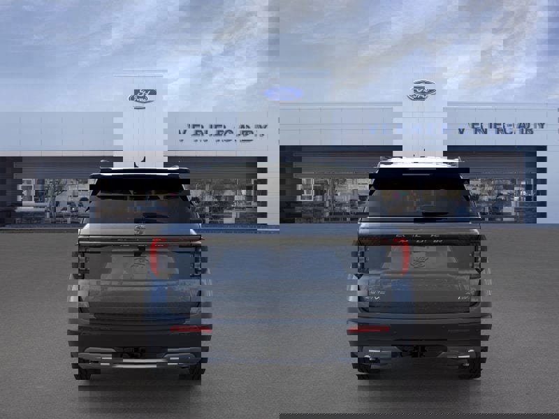 New 2025 Ford Explorer Active w/ Active Comfort Package image 5