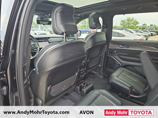 Used 2021 Jeep Grand Cherokee L Overland w/ Luxury Tech Group IV AWD/4WD image 29