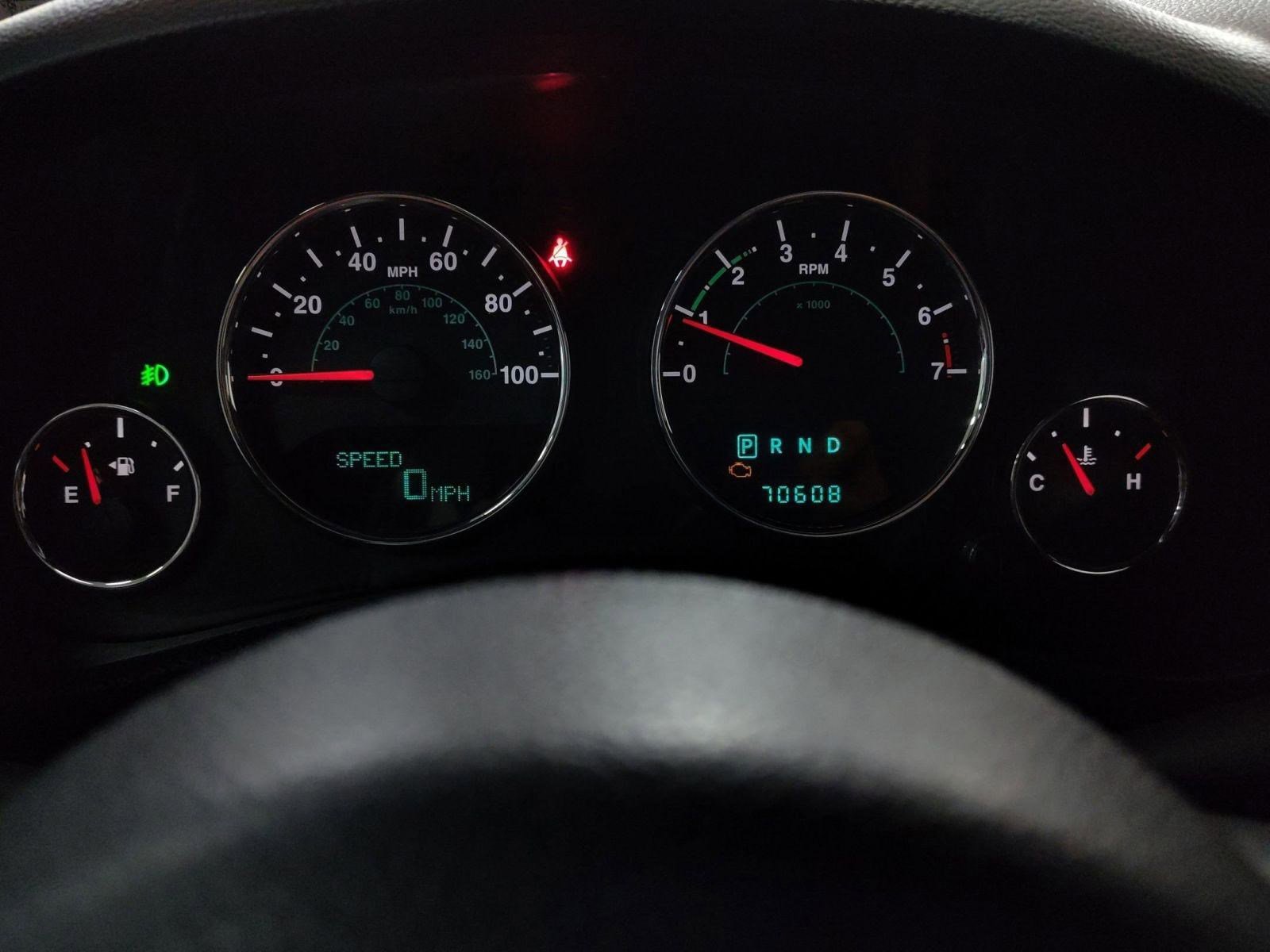 Used 2014 Jeep Wrangler Unlimited Rubicon w/ Dual Top Group image 15