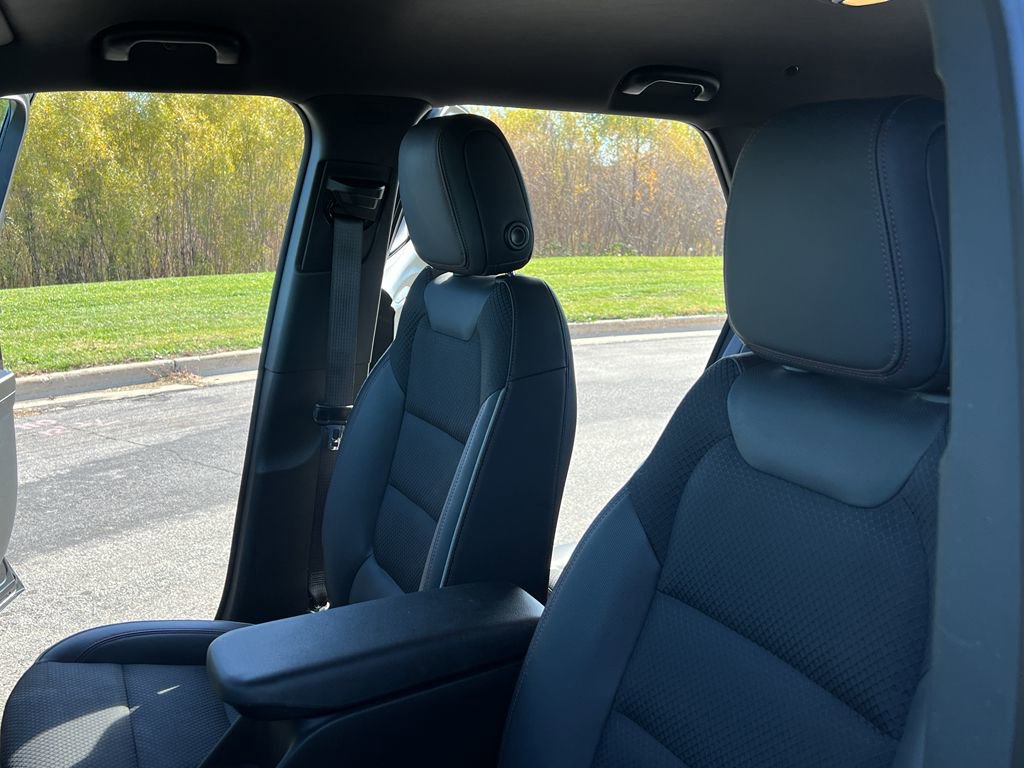 Used 2023 Chevrolet TrailBlazer RS w/ Convenience Package image 16