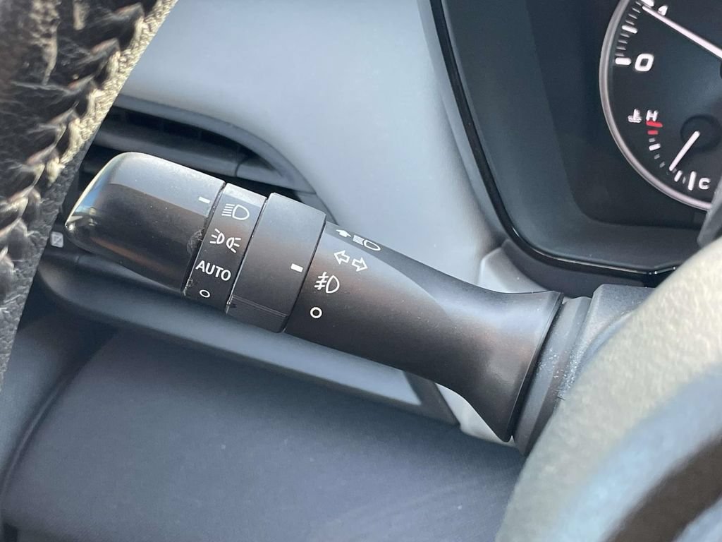 Certified 2023 Subaru Outback Premium AWD/4WD image 11