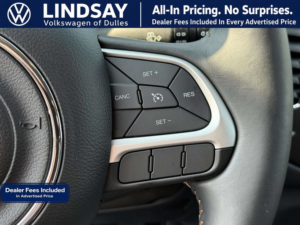 Used 2017 Jeep Compass Latitude AWD/4WD image 21