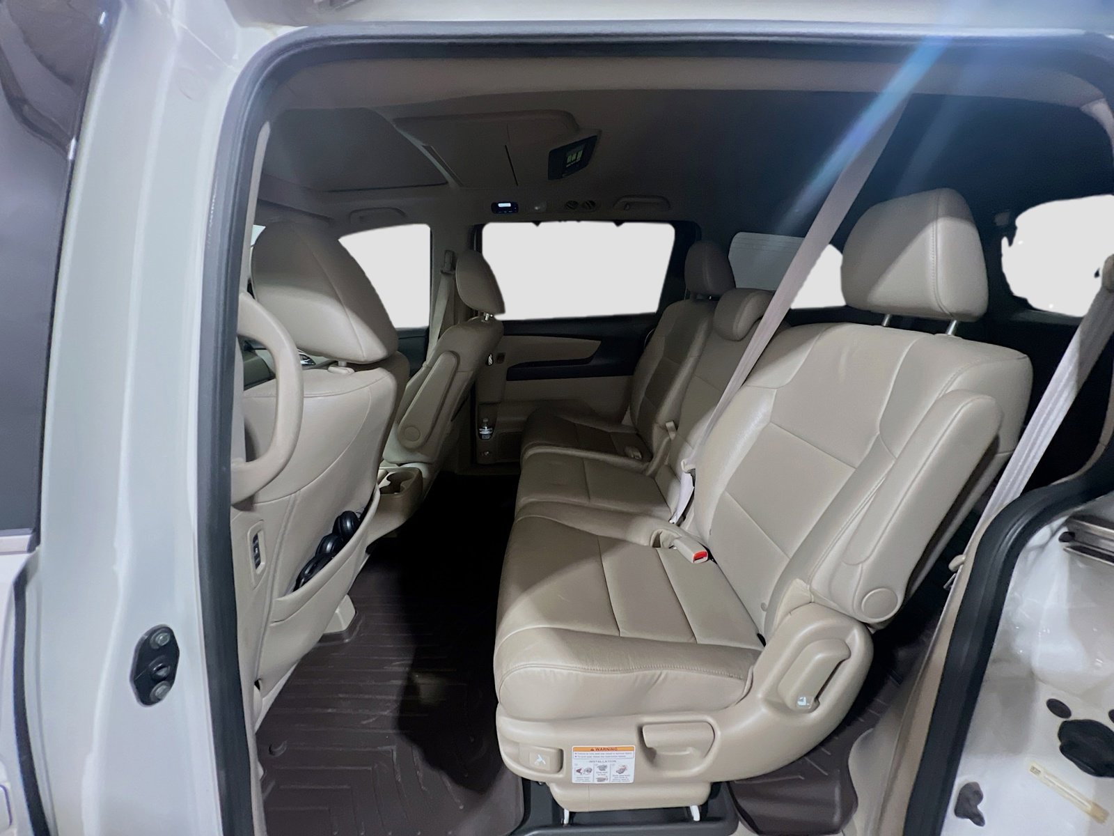 Used 2016 Honda Odyssey Touring Elite image 18