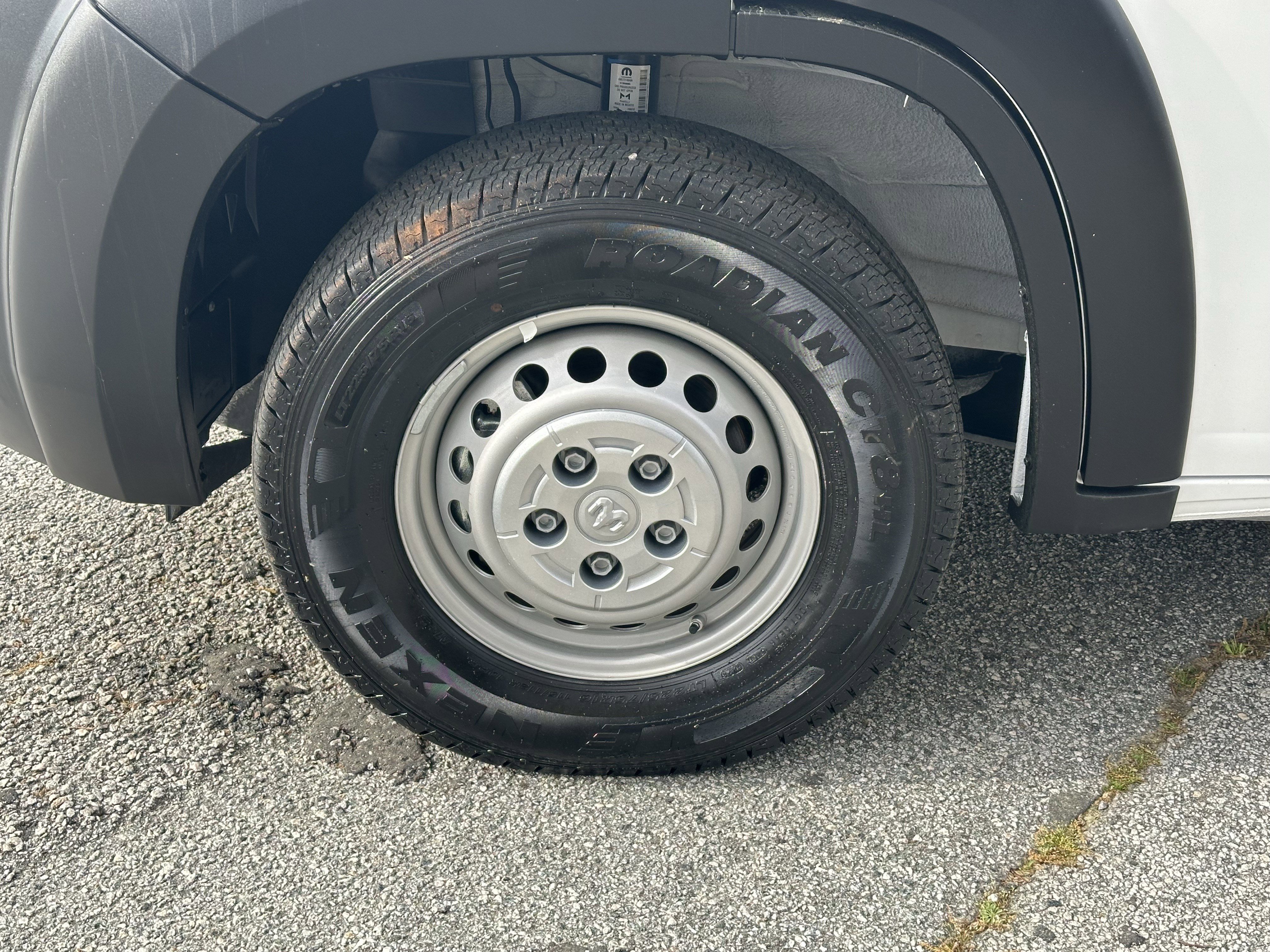 Used 2024 RAM ProMaster 3500 w/ Delivery Van Package image 14