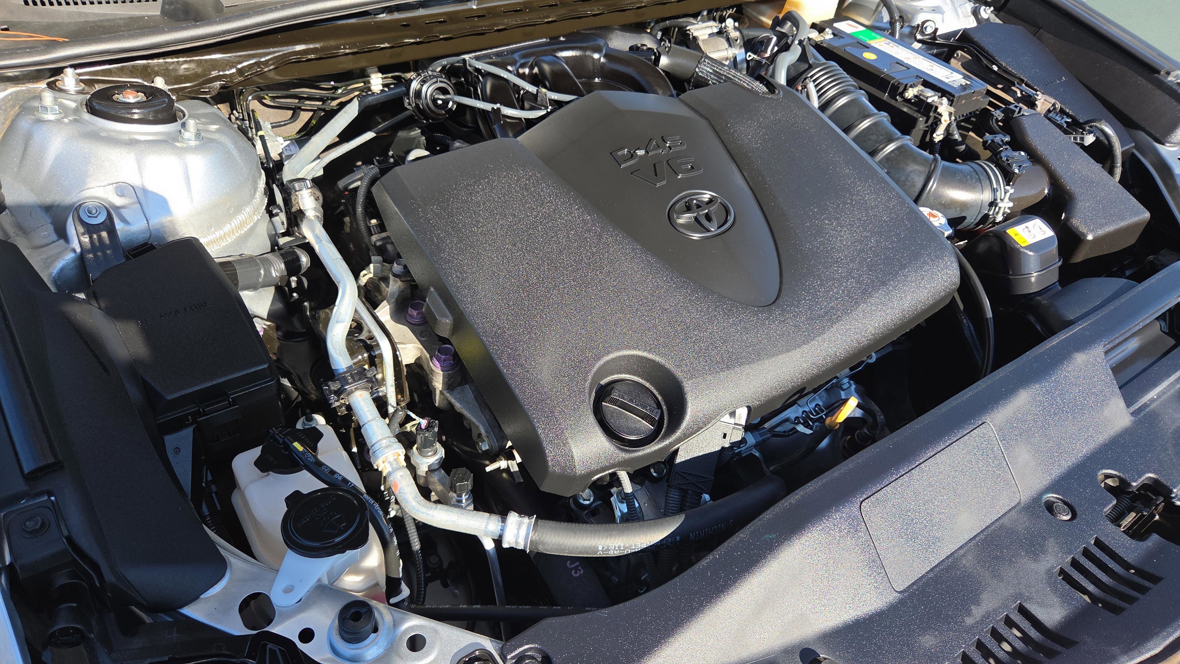 Used 2018 Toyota Camry XSE image 29