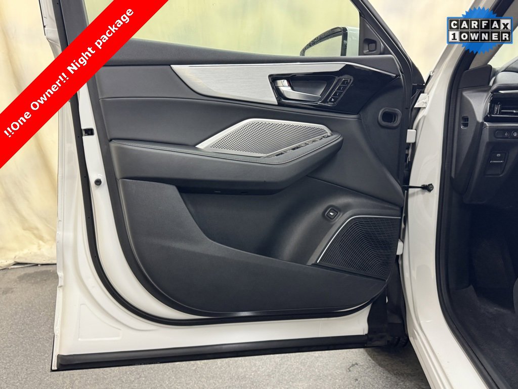 Used 2023 Acura MDX SH-AWD image 12