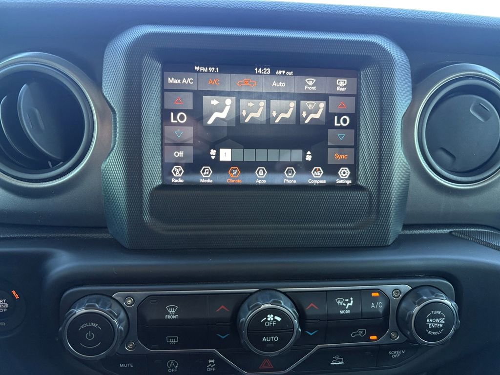 Used 2023 Jeep Gladiator Sport S image 4