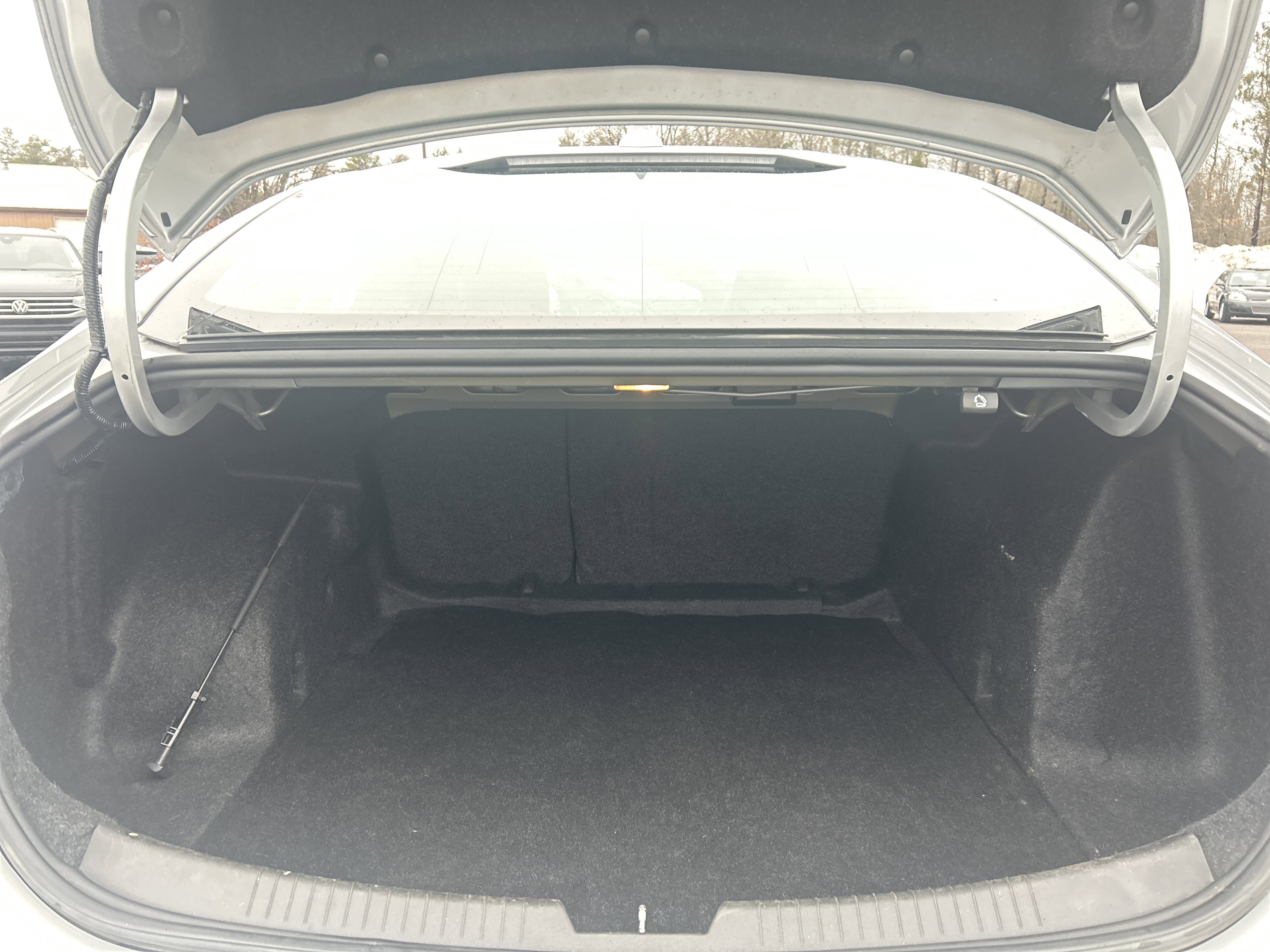 Used 2021 Chevrolet Malibu LT image 9