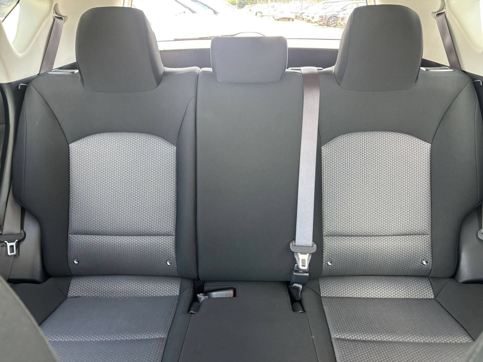 Used 2025 Kia Soul LX w/ LX Technology Package FWD image 31