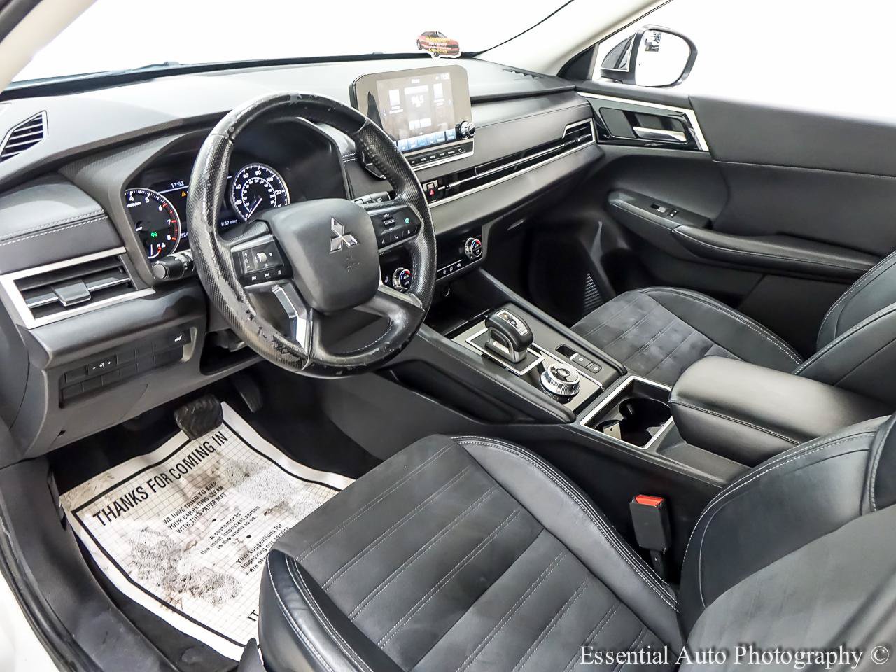 Used 2023 Mitsubishi Outlander SE FWD image 14